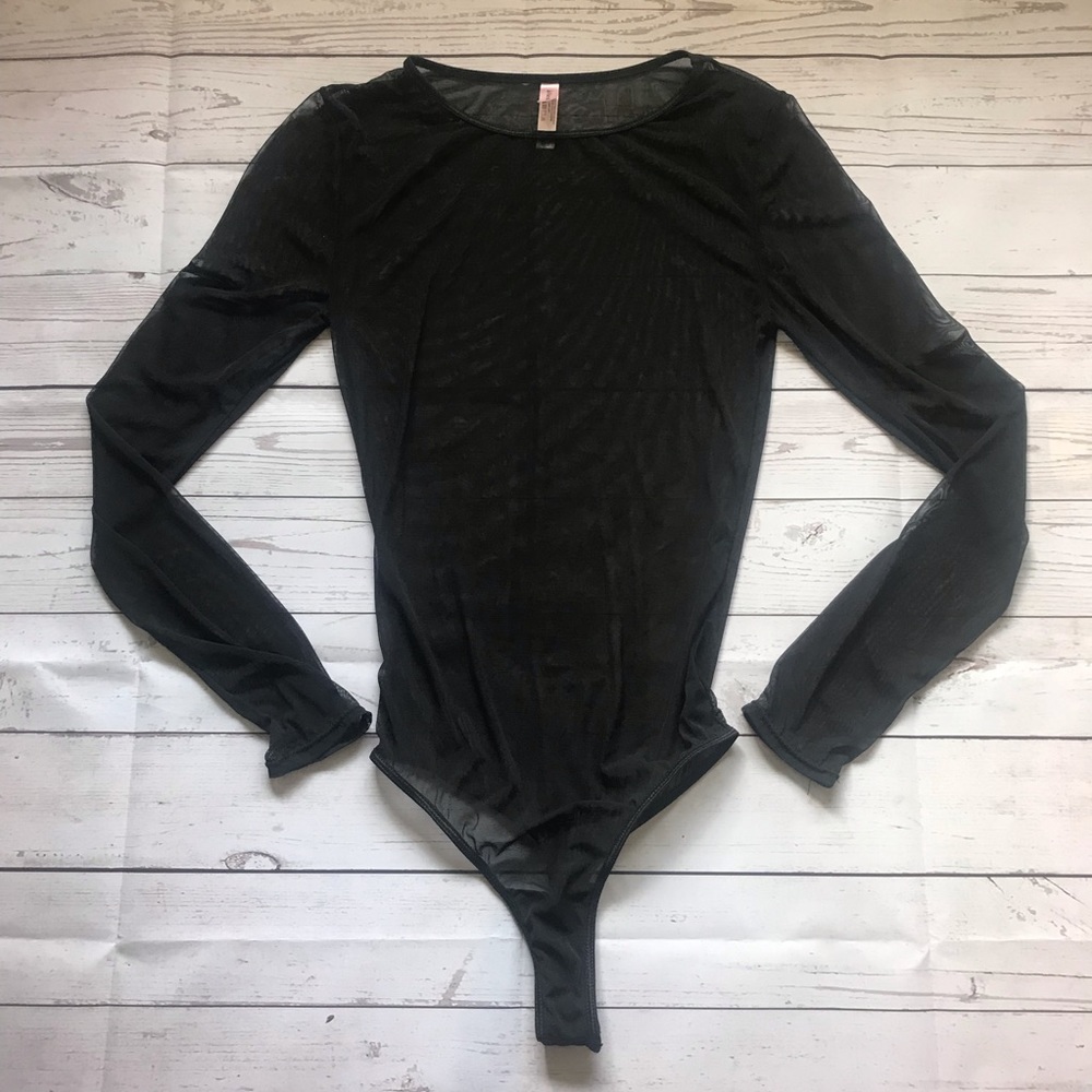 NWOT La Vie en Rose Mesh Black Long Sleeve Body Suit